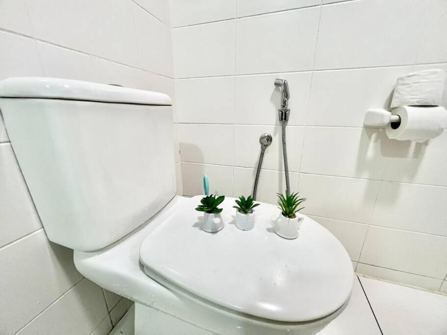 Apartment R 1-5pax Cozy Setiaalam 100mpswifi&tv Trefoil